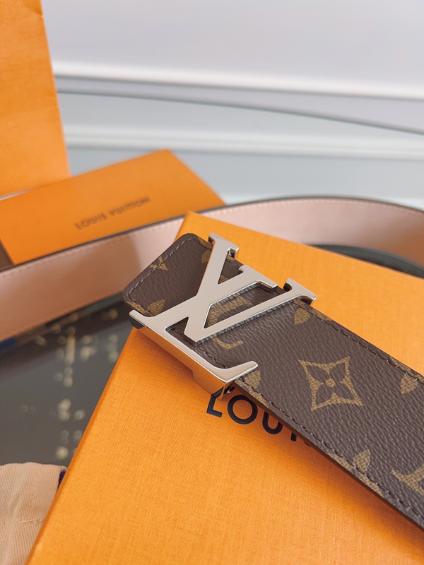 ルイヴィトンベルト素材ディテール